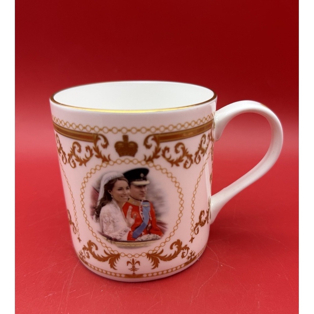 Rare Fine Bone China Mug - Prince William and Kate Wedding The Royal Collection